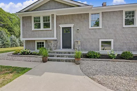 Exterior - 1 Willow Ridge Rdg, Biddeford, ME 04005 photo 2 of 10