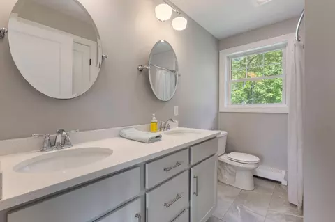 Bath - 10 Charlan Ln, Windham, ME 04062 photo 1 of 3