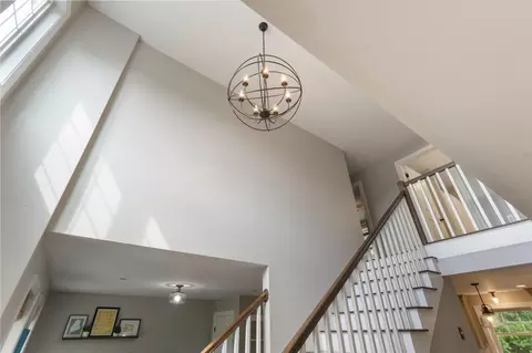 Entry Way - 10 Charlan Ln, Windham, ME 04062 photo 6 of 10