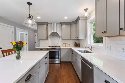 Kitchen - 10 Charlan Ln, Windham, ME 04062 photo 5 of 5