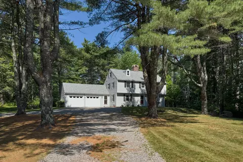122 Main St, Rockport, ME 04856