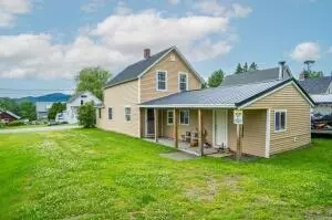 7 Wells St, Greenville, ME 04441