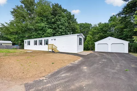 7 Gendreau Ln, Sanford, ME 04073