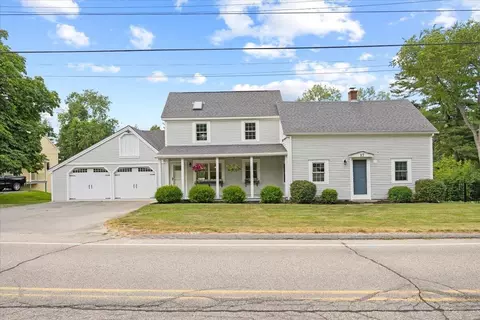 17 Chamberlain Rd, Scarborough, ME 04074