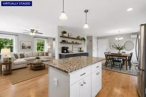 22 Cumberland Ln, Gorham, ME 04038 photo 8