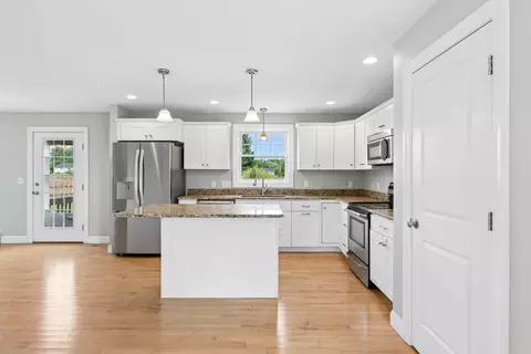 22 Cumberland Ln, Gorham, ME 04038 photo 13