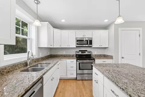 22 Cumberland Ln, Gorham, ME 04038 photo 6