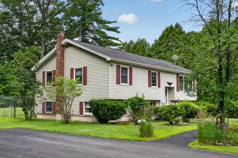 24 Rossignol Ave, Oakland, ME 04963