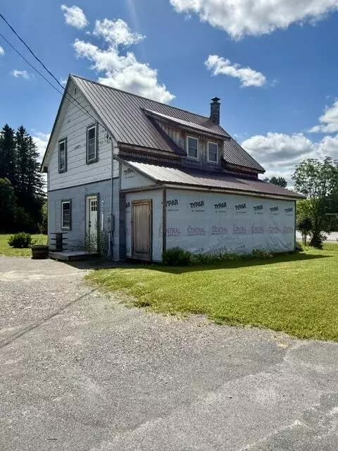 353 Us 1 Rt 1 Rt 1, Frenchville, ME 04745