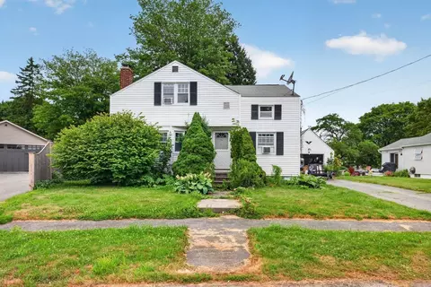 88 Mayer Rd, Portland, ME 04102