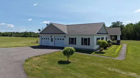 Exterior - 207 Corinth Rd, Hudson, ME 04449 photo 2 of 15