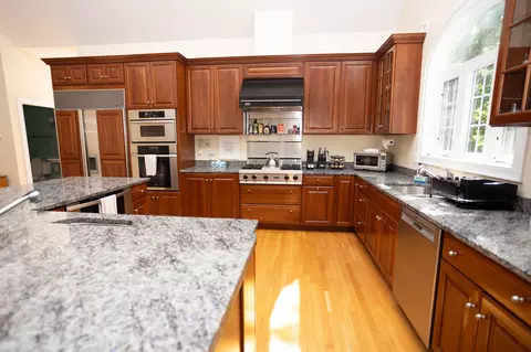 8 Wood Ln, Ogunquit, ME 03907 photo 9