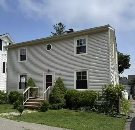 76 Vernon St, Bangor, ME 04401