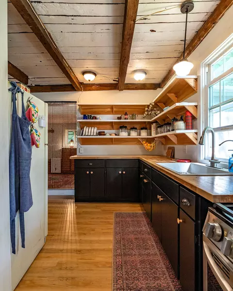 Kitchen - 674 Appleton Rd, Union, ME 04862 photo 2 of 3