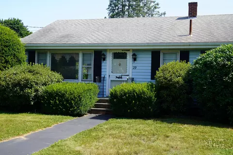 29 Hunnewell Rd, Scarborough, ME 04074