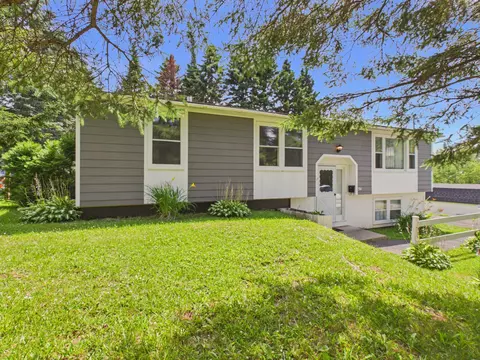 54 Country Rd, Caribou, ME 04736