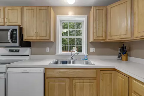 Kitchen - 29 Dyer Ln, Casco, ME 04015 photo 4 of 6