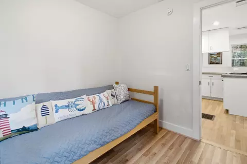 Bedroom - 91 Shore Dr, Freeport, ME 04032 photo 2 of 11