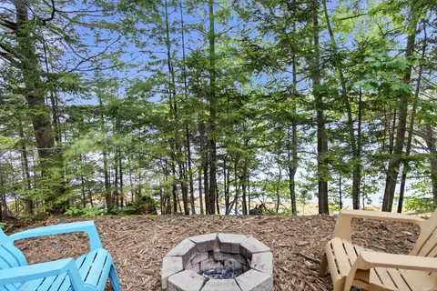 Exterior - 91 Shore Dr, Freeport, ME 04032 photo 10 of 14