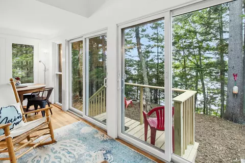 Exterior - 91 Shore Dr, Freeport, ME 04032 photo 2 of 14