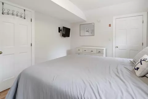 Bedroom - 91 Shore Dr, Freeport, ME 04032 photo 5 of 11