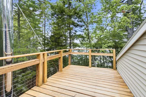 Exterior - 91 Shore Dr, Freeport, ME 04032 photo 4 of 14