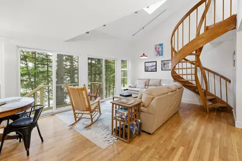 Living - 91 Shore Dr, Freeport, ME 04032 photo 1 of 5