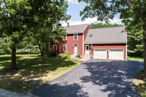 4 Oak St, Cumberland, ME 04021