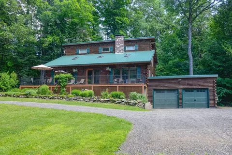 585 Parsonsfield Rd, Limerick, ME 04048