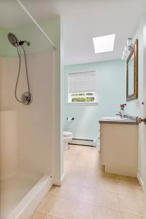 Bath - 138 Long Swamp Rd, Berwick, ME 03901 photo 2 of 2