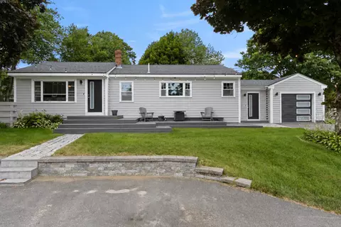4 Greenacre Rd, Old Orchard Beach, ME 04064
