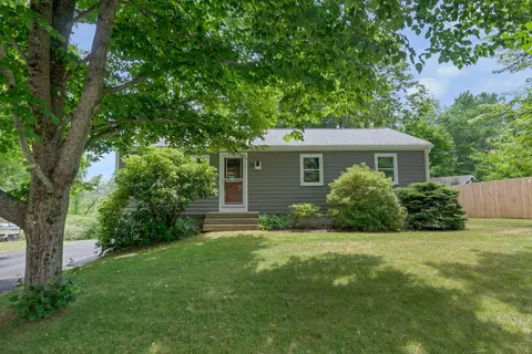 30 Melissa Dr, Yarmouth, ME 04096