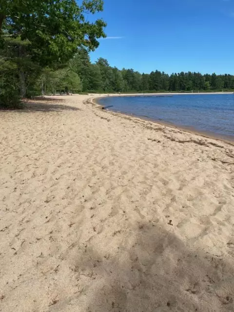 66 Rolling Hill Dr, Naples, ME 04055