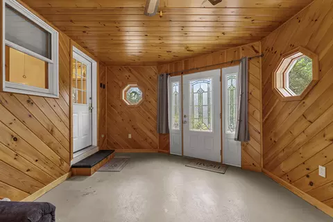 Entry Way - 19 Moose Run, Casco, ME 04015 photo 1 of 2