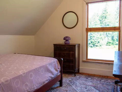 Bedroom - 60 Pequot Rd, Vinalhaven, ME 04863 photo 3 of 4