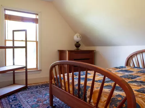 Bedroom - 60 Pequot Rd, Vinalhaven, ME 04863 photo 2 of 4