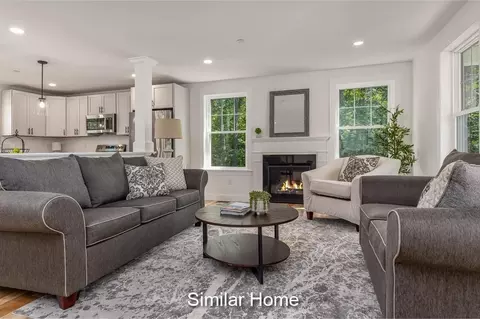 Living - 15 Cascade Cir #18, Kennebunk, ME 04043 photo 1 of 3
