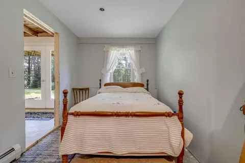 Bedroom - 8 Harbor Vw, Phippsburg, ME 04562 photo 7 of 8