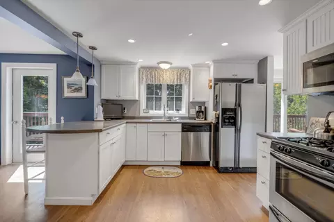 Kitchen - 8 Harbor Vw, Phippsburg, ME 04562 photo 2 of 3