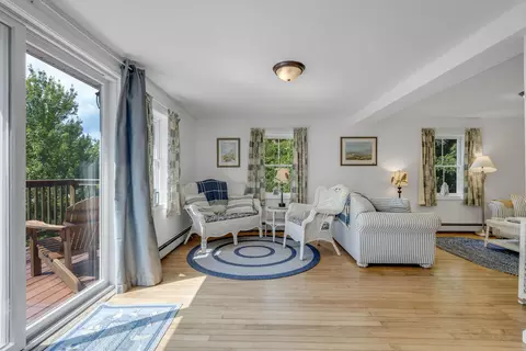 Living - 8 Harbor Vw, Phippsburg, ME 04562 photo 1 of 4