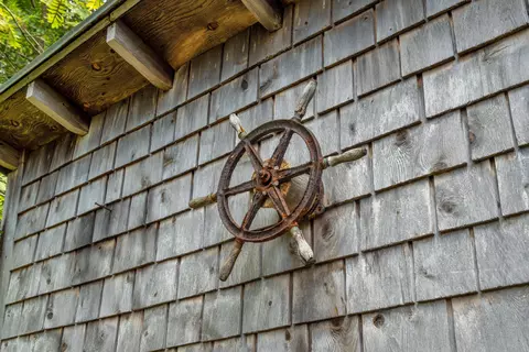 Exterior - 8 Harbor Vw, Phippsburg, ME 04562 photo 4 of 10