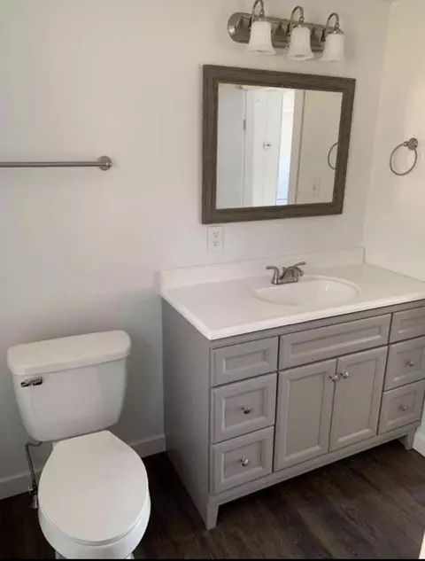 Bath - 421 Fuller Rd, Hermon, ME 04401 photo 1 of 1