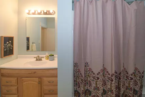 Bath - 12 Walker St, Bridgton, ME 04009 photo 3 of 4