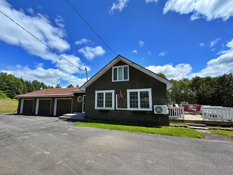 934 Aroostook Rd, Wallagrass, ME 04781