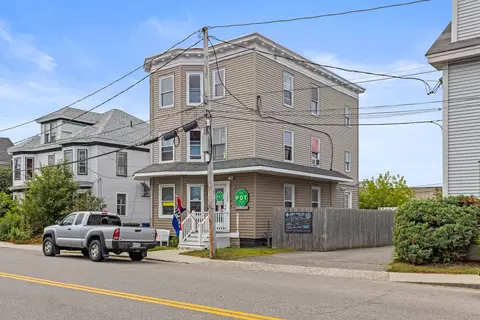 135 Ocean St, South Portland, ME 04106