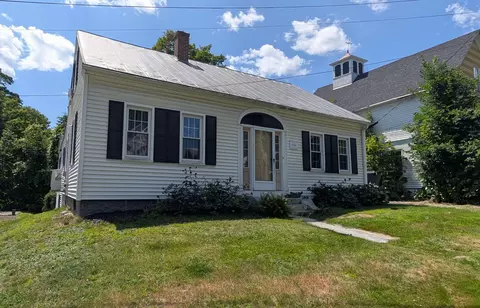 7 Kennebec St, Skowhegan, ME 04976