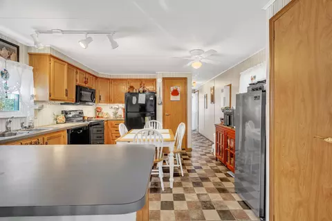 Entry Way - 42 Robin Ln, Windham, ME 04062 photo 1 of 3