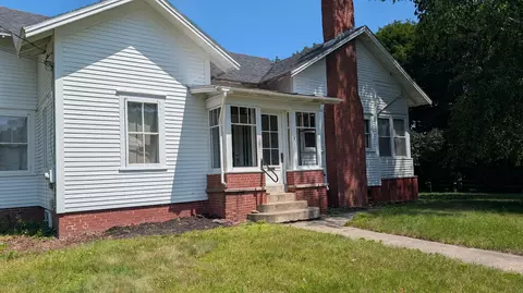 3 N School St, Skowhegan, ME 04976