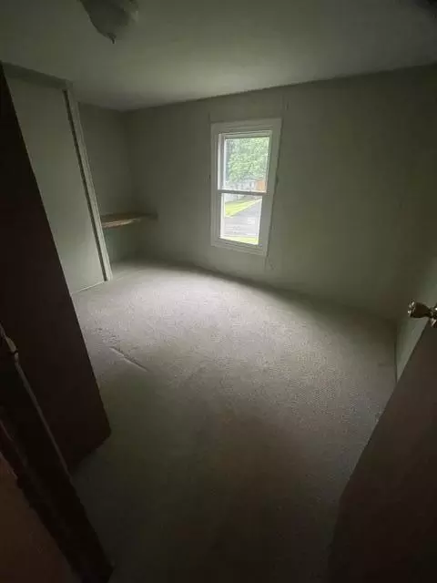 Bedroom - 104 Sparrow Dr, Augusta, ME 04330 photo 2 of 4