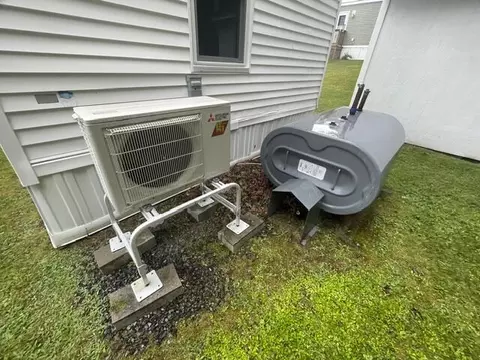 Exterior - 104 Sparrow Dr, Augusta, ME 04330 photo 4 of 5